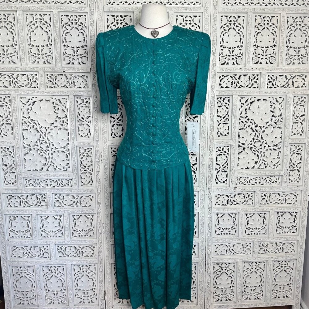 Vintage Karin Stevens Emerald Green Pleated Paisley Embroidered Grannycore Dress